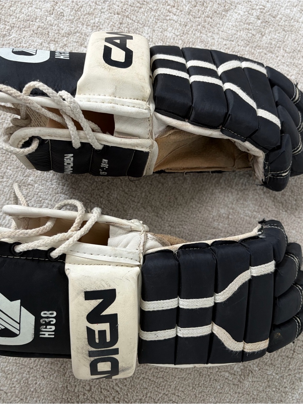 Vintage Canadien 15” Hockey Gloves in Black and White